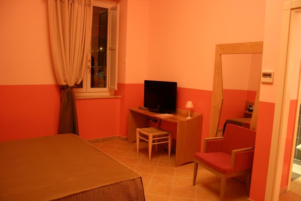 San Leucio Resort กาแซร์ตา ห้อง รูปภาพ