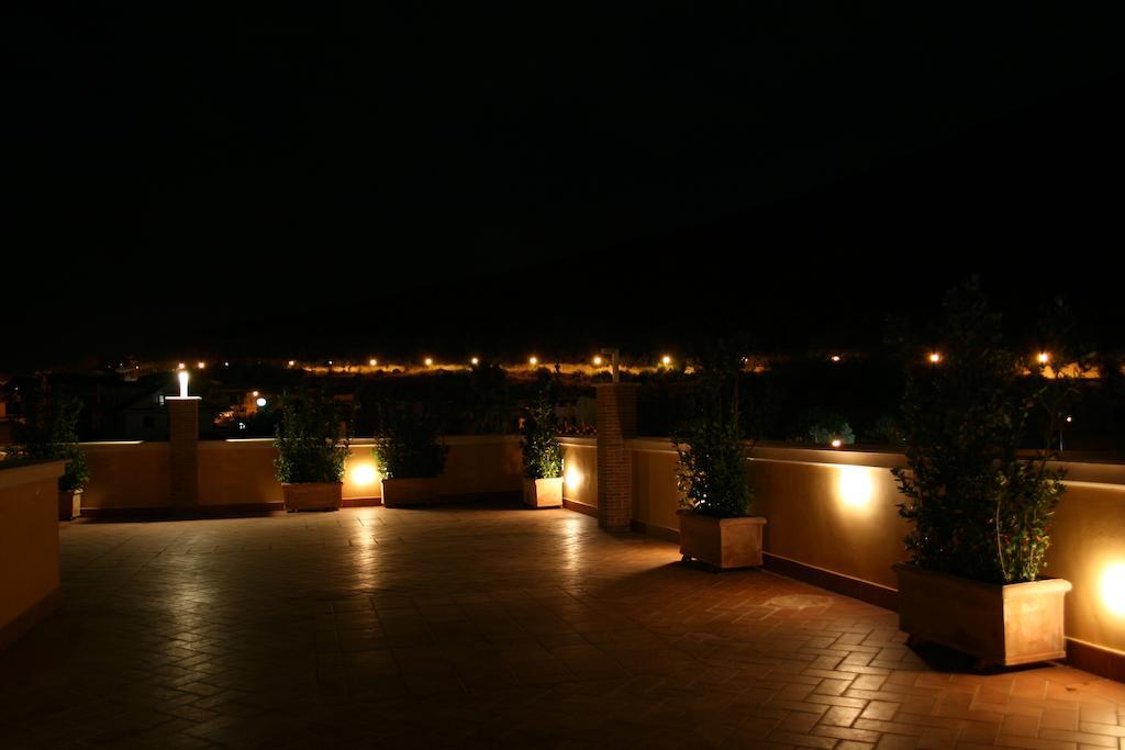San Leucio Resort กาแซร์ตา ภายนอก รูปภาพ